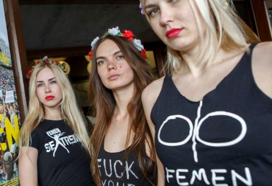 В Одессе активистка FEMEN отличилась "голым протестом". ФОТО