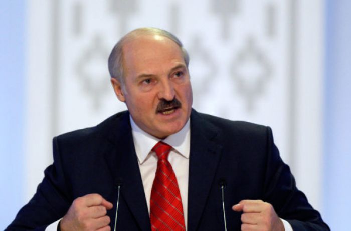 "В плен не брать": Лукашенко официально пригрозил протестующим расправами