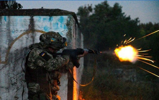 На Донбассе боевики резко увеличили число обстрелов, один военный ранен