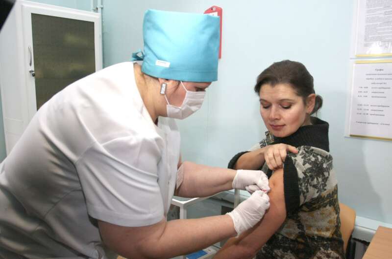 В Кабмине придумали, как заставить украинцев вакцинироваться