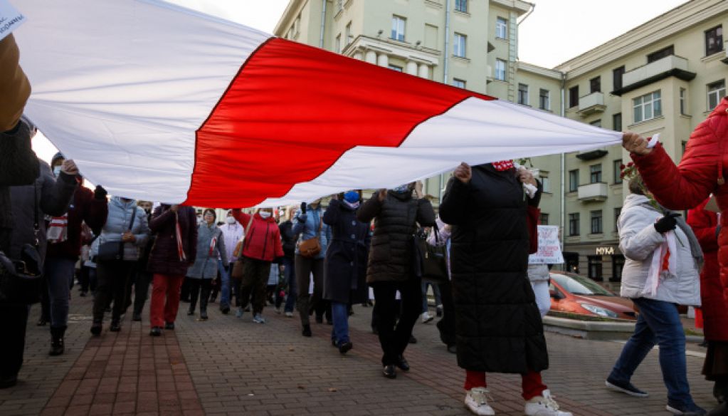 Участников протестов в Беларуси затаскают по судам: открыто более 900 уголовных дел