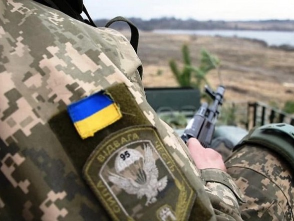 ООС: Боевики продолжают провоцировать украинских военных, но они не отвечают