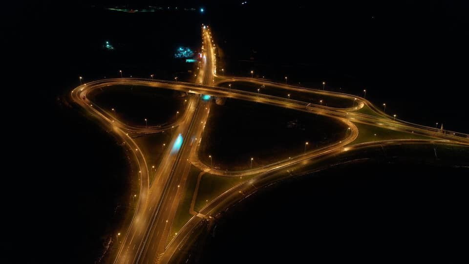 Ночной полет над объездной Полтавы. В сети опубликованы ФОТО новой качественной дороги