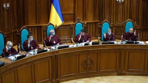 Украине могут аукнуться неконституционные решения, принятые за 1,5 года, и вот почему