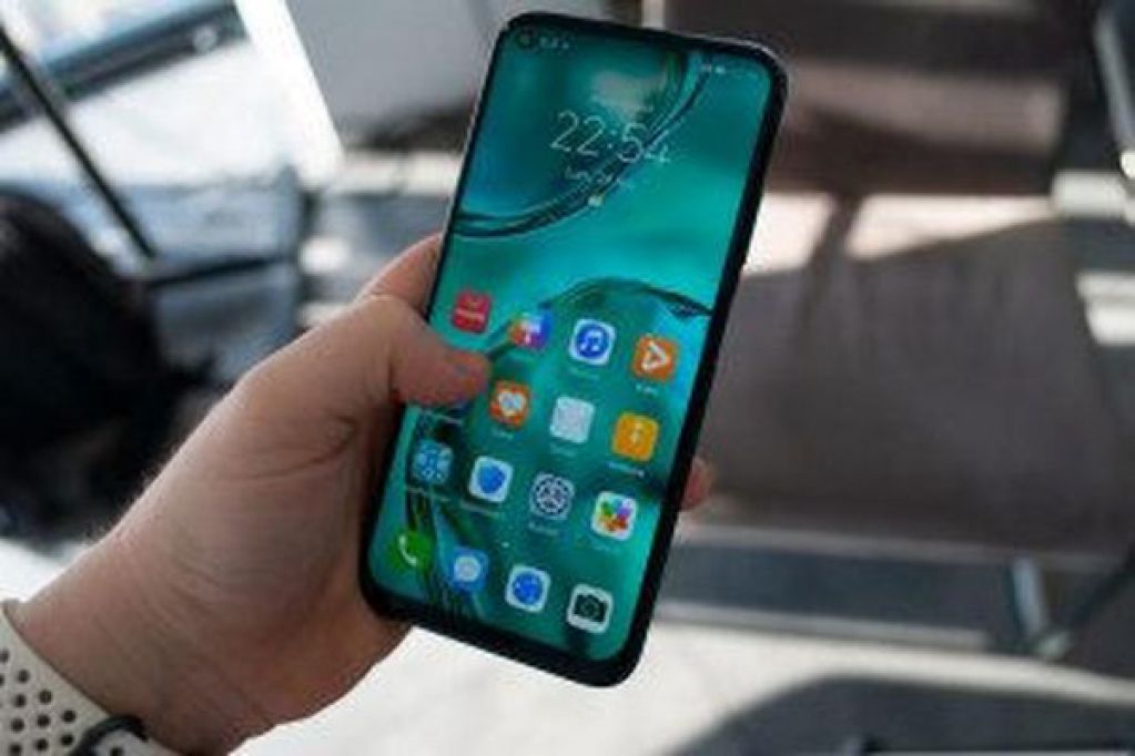 Названо главное действие, "убивающее" батарею смартфона