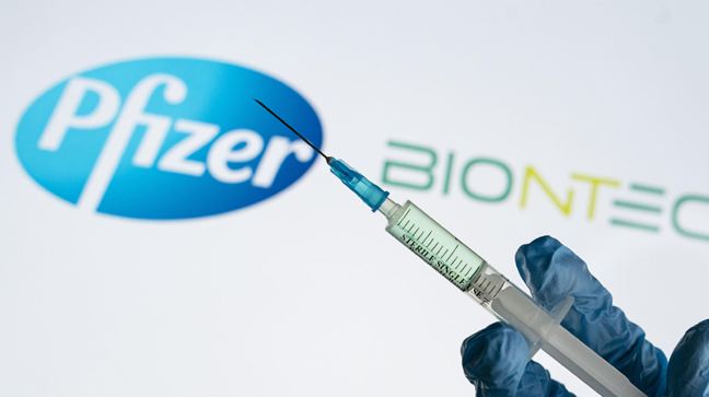 Жуткий аллерген: ученый объяснил, что не так с вакциной Pfizer против COVID-19 