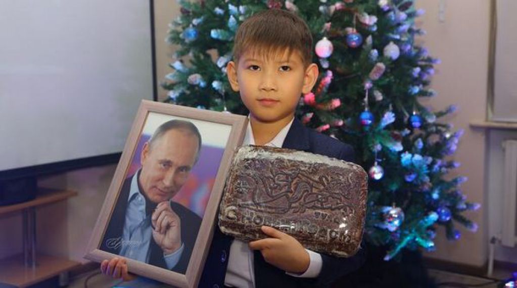 Аттаркцион щедрости: мальчик просил у Путина подарок, Кремль опозорился. ФОТО, ВИДЕО