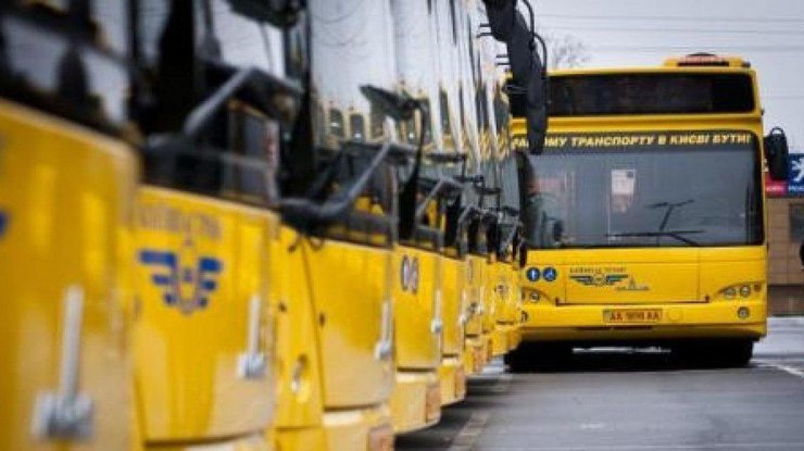 Новый год в Киеве: как будет работать общественный транспорт