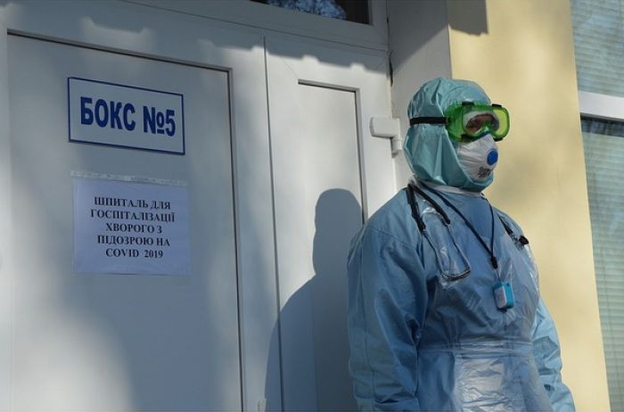 Как коронавирус-"мутант" проявил себя в Украине: врач назвал симптомы первого пациента