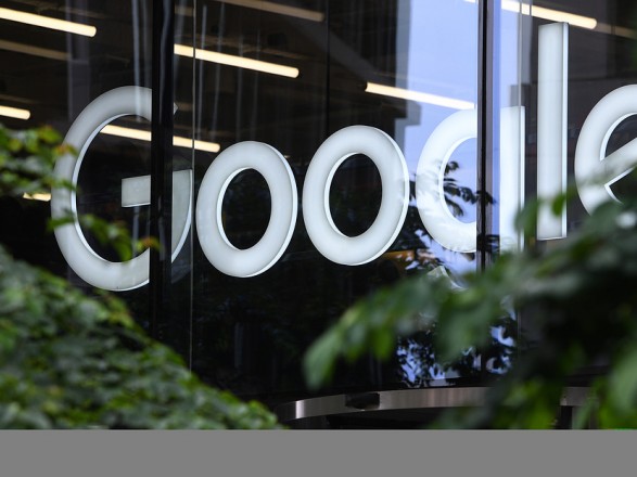 Google временно заблокировал политическую рекламу