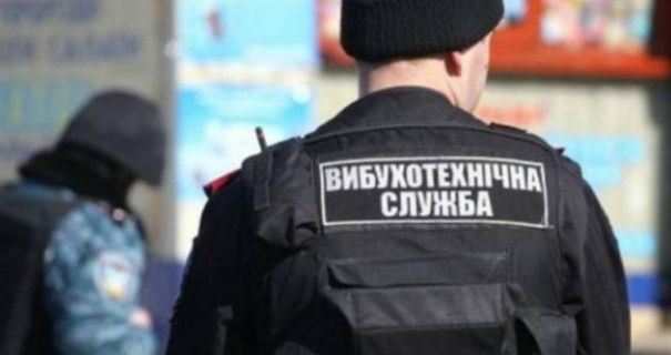 В Одессе полиция проверяет информацию о минировании 186 детских учебных заведений