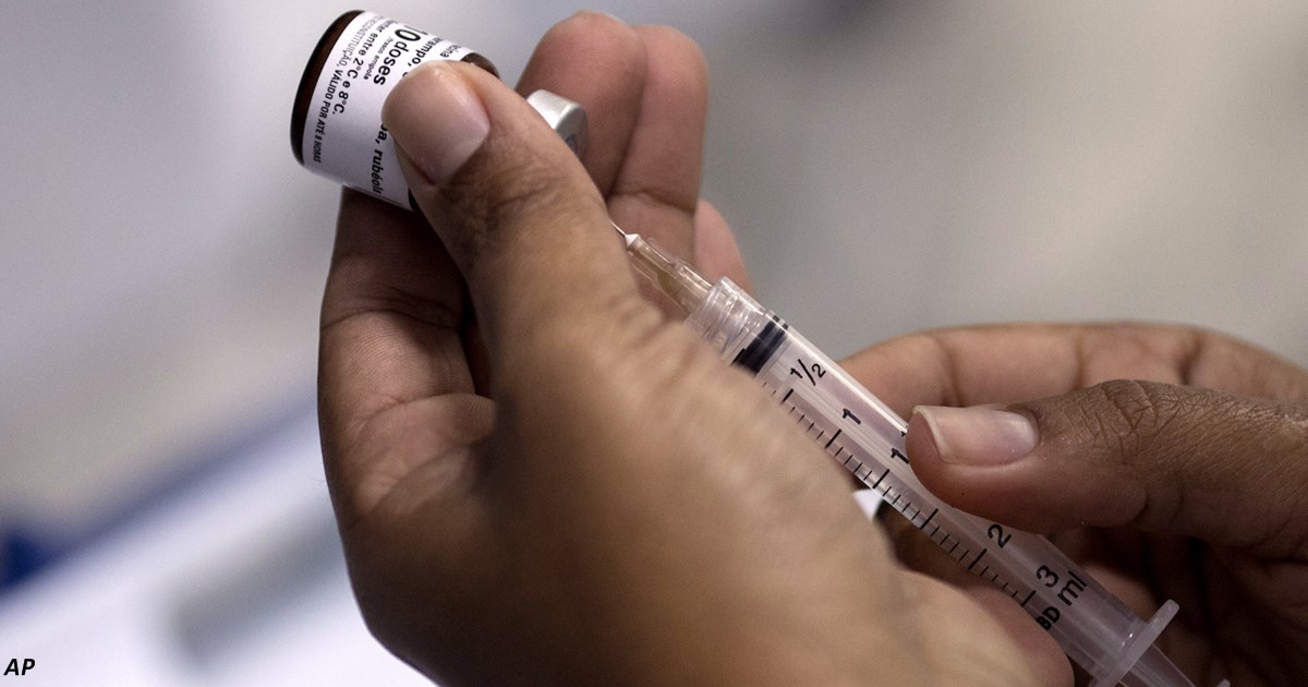 В Украине не могут использовать ни одну из вакцин от коронавируса, которыми прививают в других странах