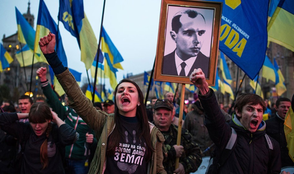 Українцям пояснили, чому Бандеру доведеться полюбити всім