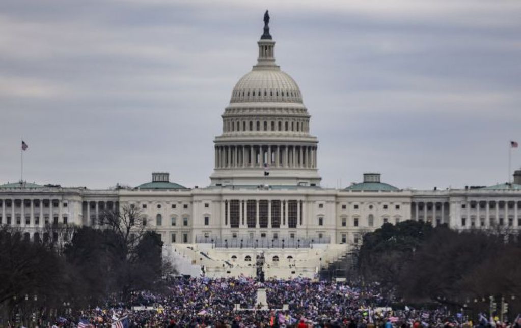 В Сенате США не хватает голосов для импичмента Трампу