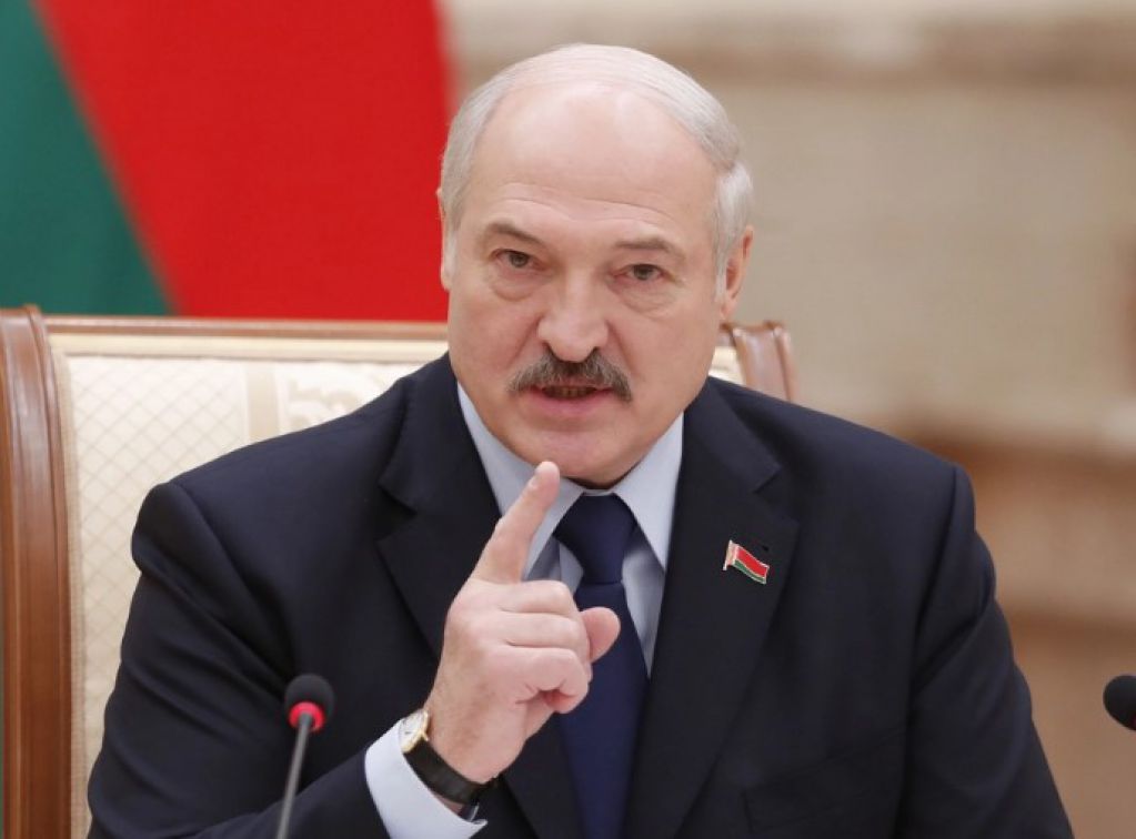 Лукашенко озвучил условия ухода с поста президента