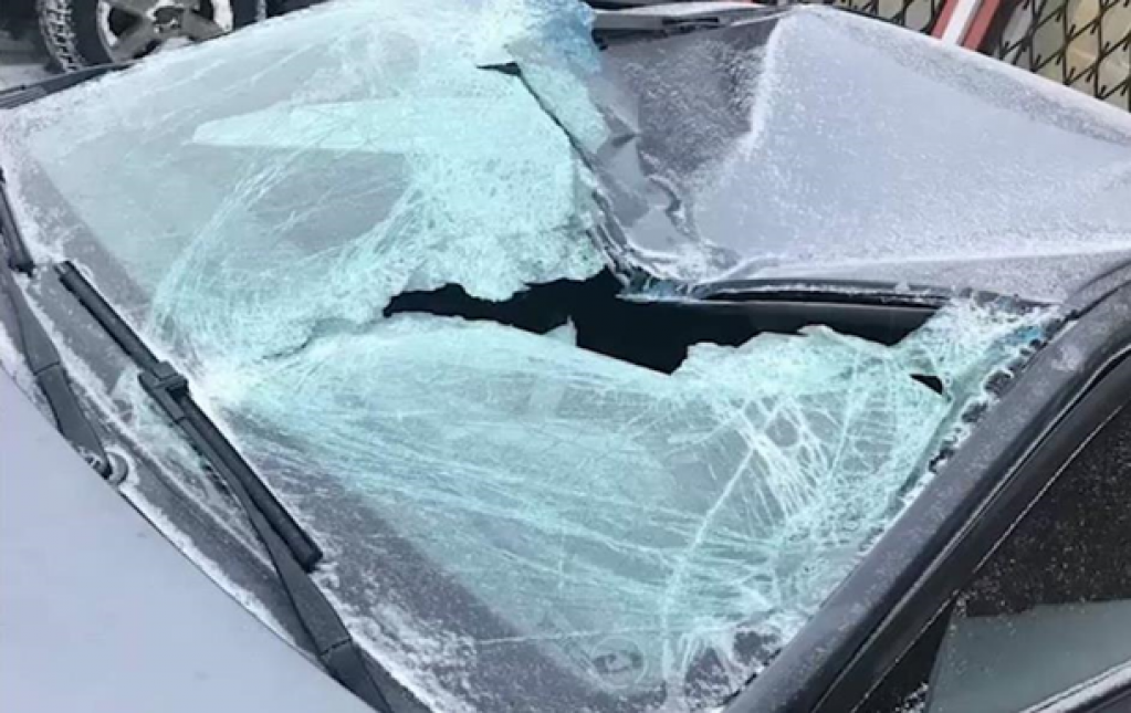 «Я что, еще жива?»: после падения с 13-го этажа на авто девочка говорила с его владельцем. ВИДЕО