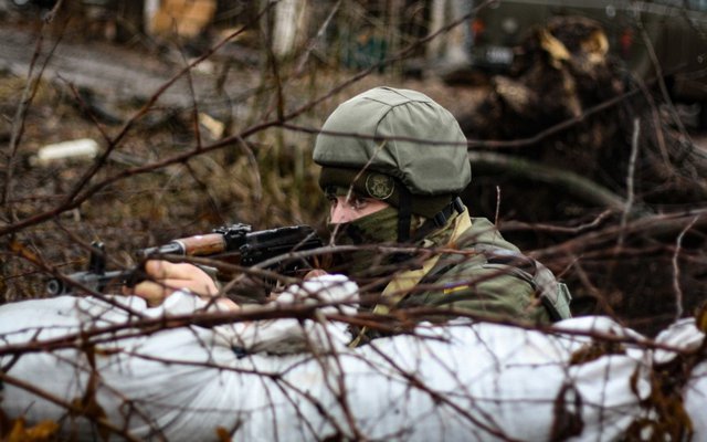 Шмыгаль опроверг информацию о штрафах за открытие огня в ответ на провокации российских наемников на Донбассе