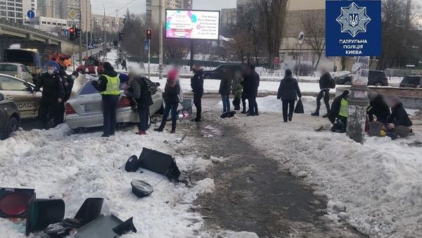 Обдолбался наркотой и сел за руль: в Киеве водитель иномарки сбил двух пешеходов
