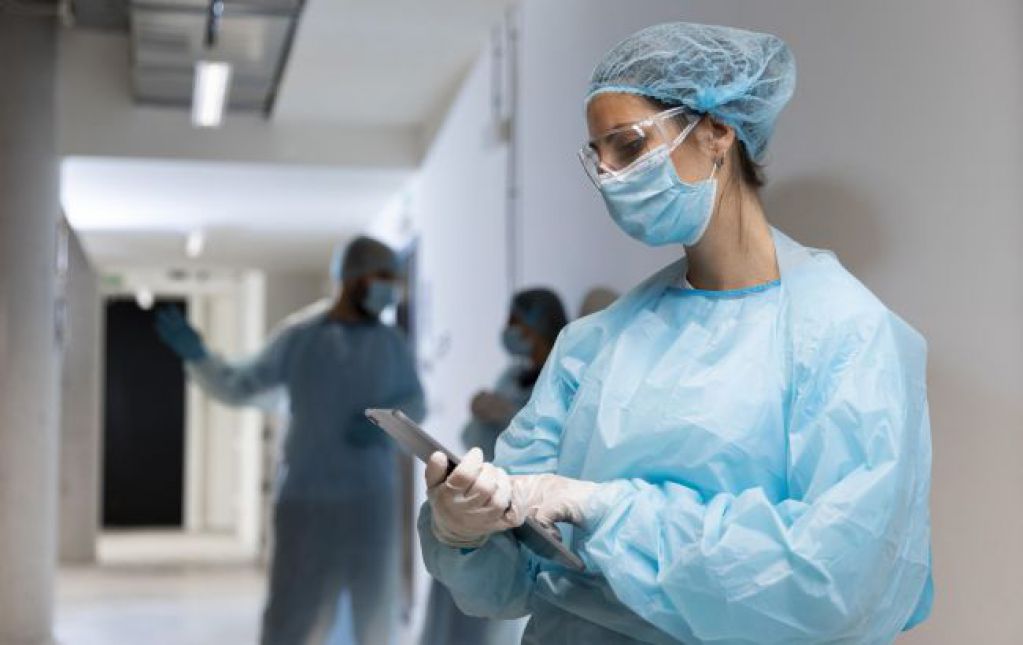 Вакцинный казус: Тысячи бельгийцев ошибочно вызвали на COVID-вакцинацию