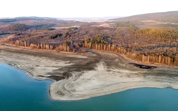 В Крыму полностью высохли два водохранилища