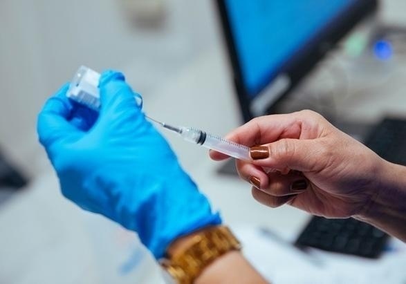 Прививки от COVID получили уже более 3 тысяч украинцев