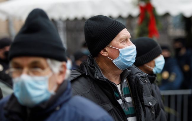 "Красная зона" в Украине расширилась: где и как ужесточили карантин