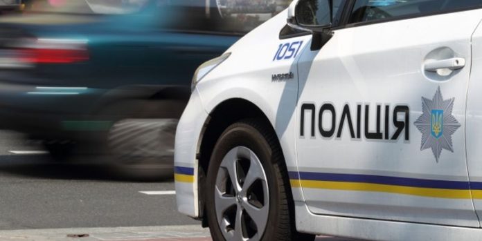 Наркоман ночью откусил палец одесскому полицейскому: подробности