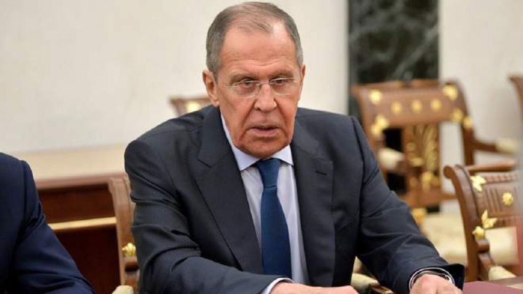 В ответ на санкции США Россия угрожает отказаться от доллара