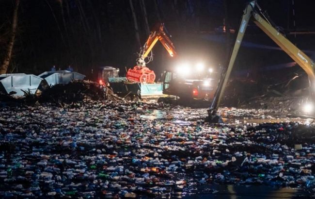 Венгрия пожаловалась на тонны мусора, плывущие из Украины по реке Тиса