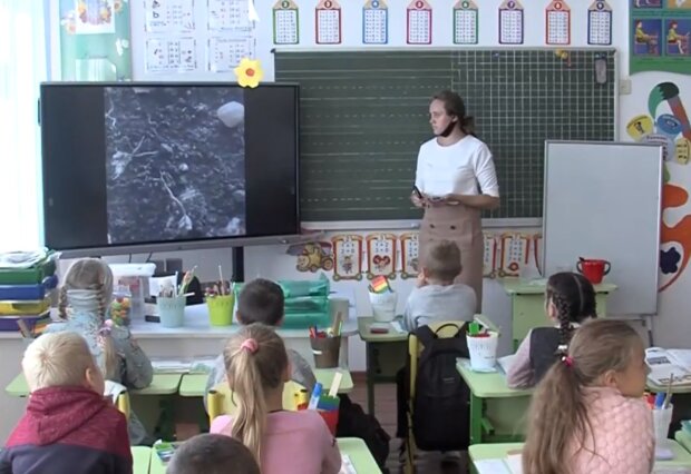 800 гривен за тетради: родители жалуются на поборы в школах