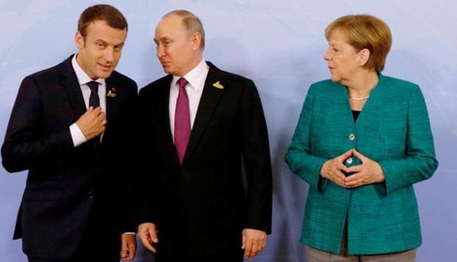 А. Золотарев: "Нормандская тройка" может задвинуть Украину "под стол" переговоров