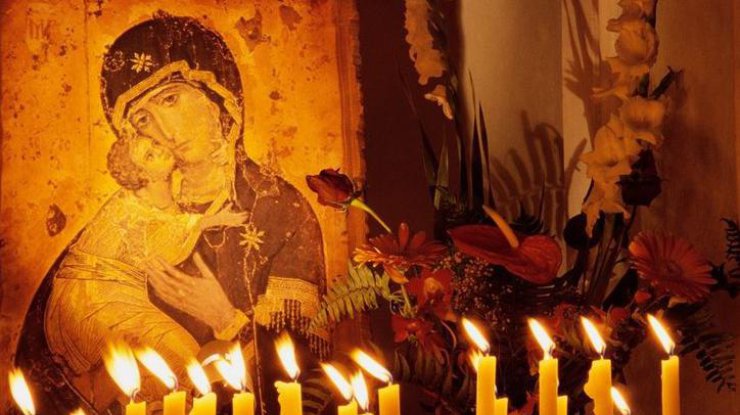 Плохой знак: в церкви под Мелитополем замироточила икона Казанской Божией матери. ФОТО