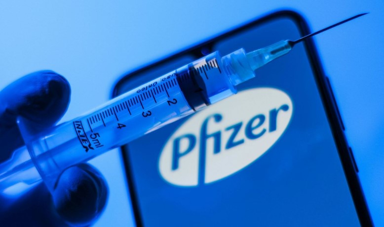 Вакцина Pfizer едет в Украину: что известно о препарате