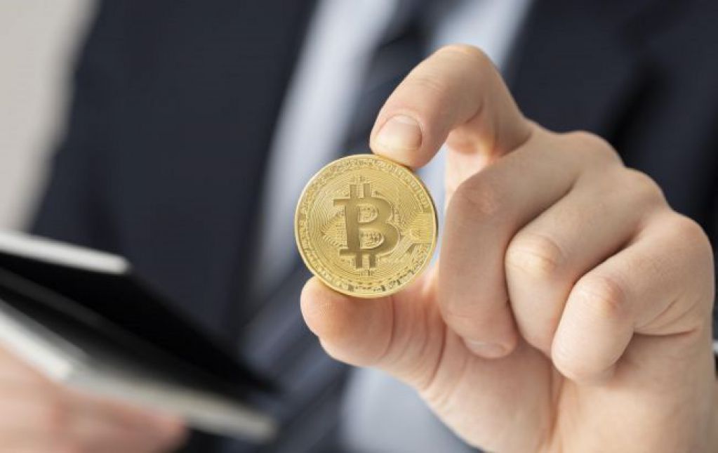 Биткоин