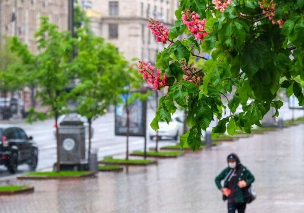 Пасхальные праздники в 2021 году: сколько украинцам подарили выходных дней
