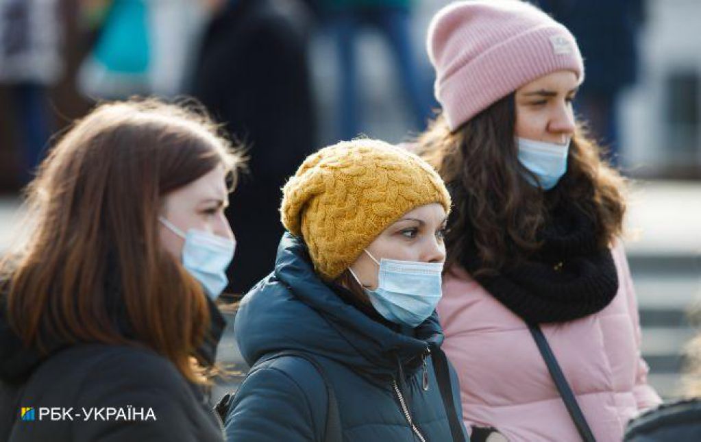 В Украине резко поднялся иммунитет? Случаев ковид-заражений стало меньше