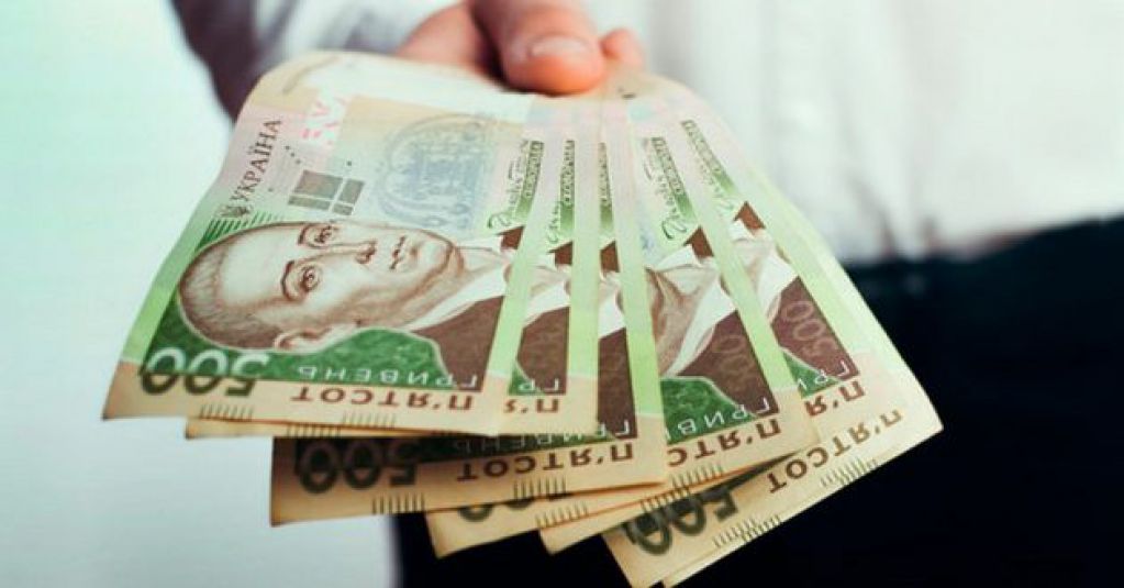 Украинцам сообщили сумму покупки, из-за которой будут лишать субсидии. ВИДЕО