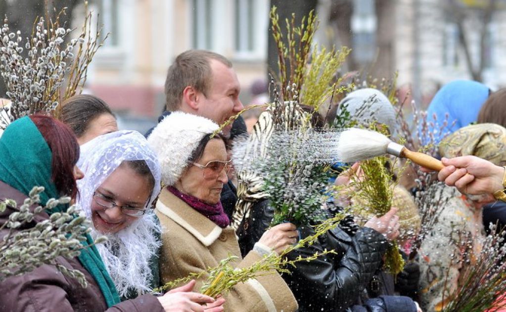Куда девать освященную вербу после праздника