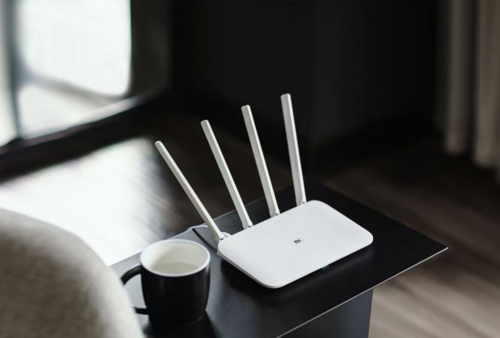 Три места в квартире, куда нельзя ставить роутер Wi-Fi