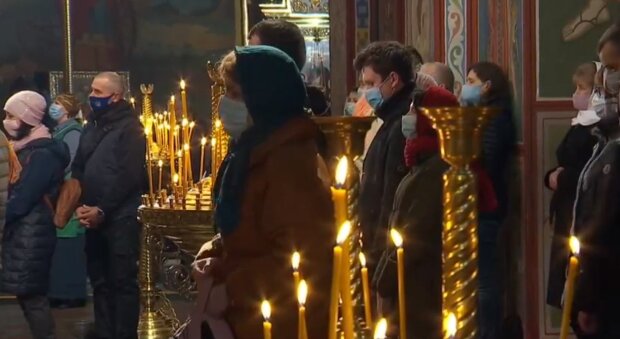 Сильная молитва, чтобы справиться с болью: можно читать и утром, и вечером