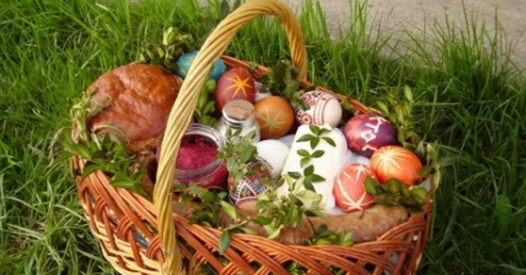 Что можно святить на Пасху: список продуктов в пасхальной корзине