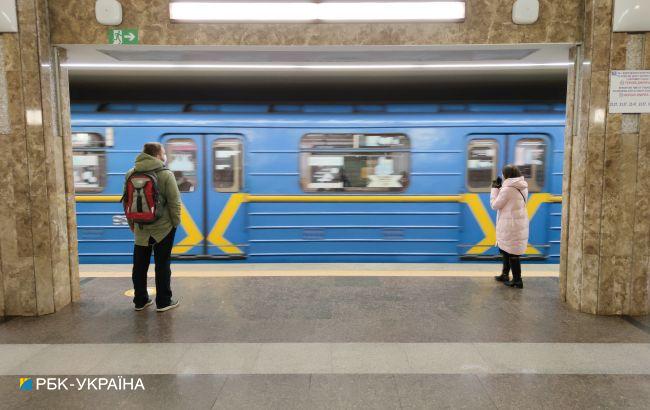 В метро Киева возникла небывалая давка после окончания локдауна ФОТО