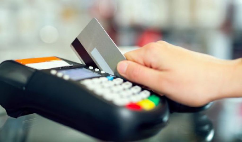 Укрпочта увеличила лимит выдачи наличных через POS-терминалы