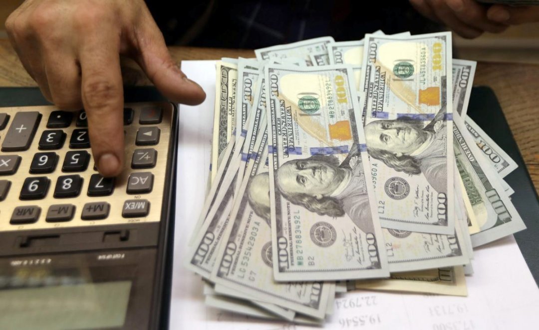 "Штиль" закончится: появился прогноз по доллару в Украине на май