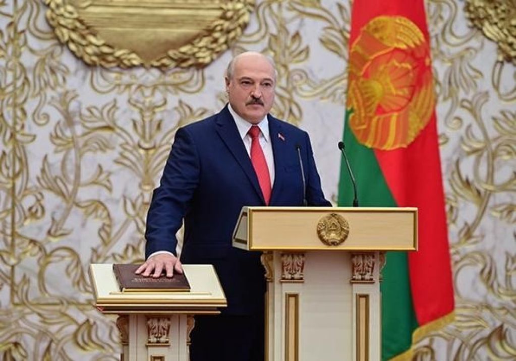 Лукашенко подписал декрет о передаче власти в случае его гибели