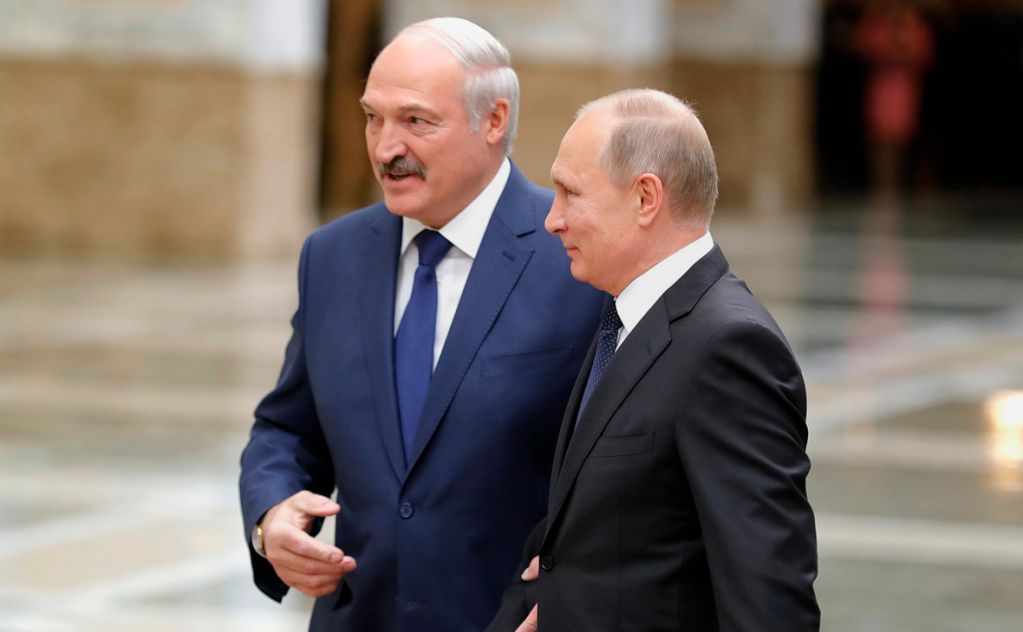 Лукашенко обсудил с Путиным планы Украины по НАТО