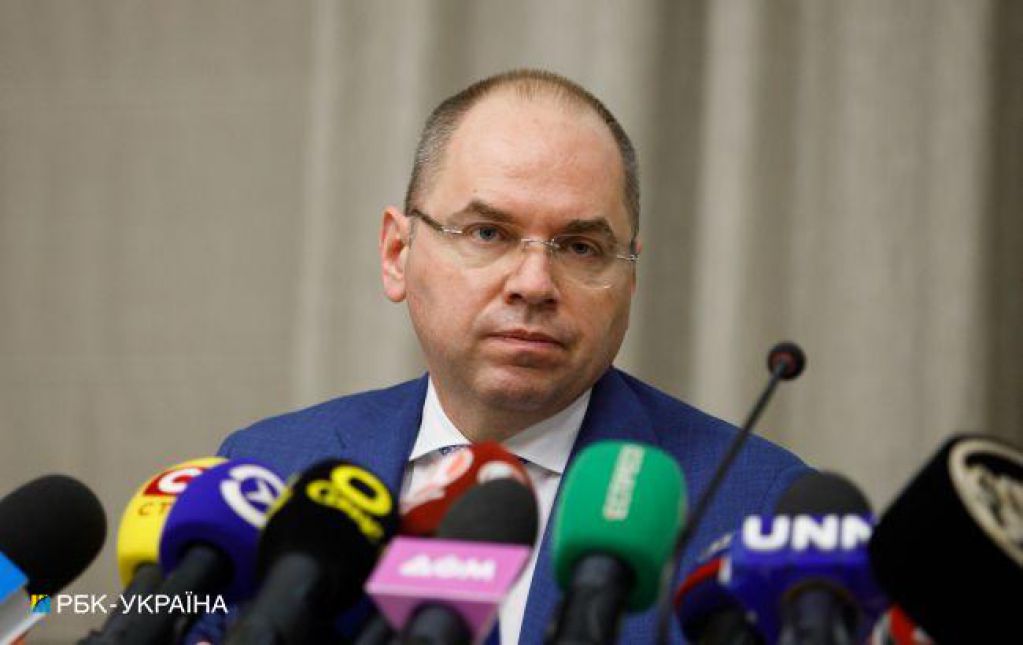 Украинцам рассказали, как будут вакцинировать от COVID людей из списка в «Дія»