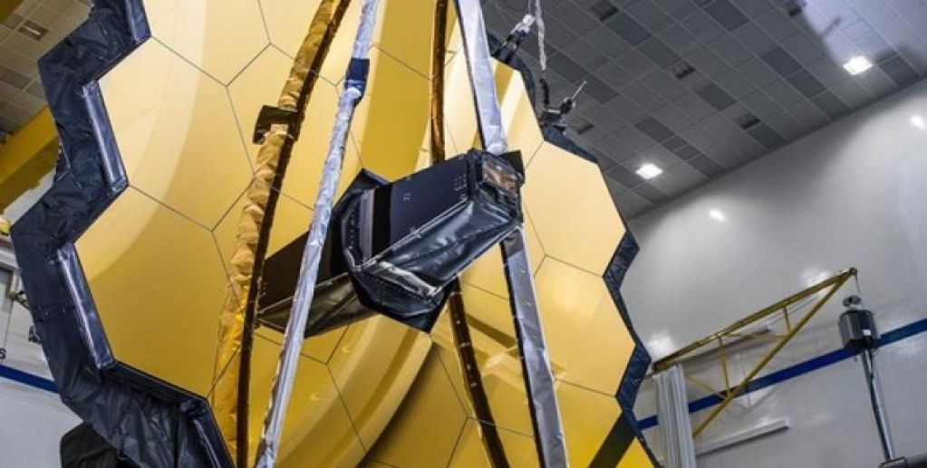 NASA готовит к запуску космический телескоп размером с теннисный корт. ВИДЕО
