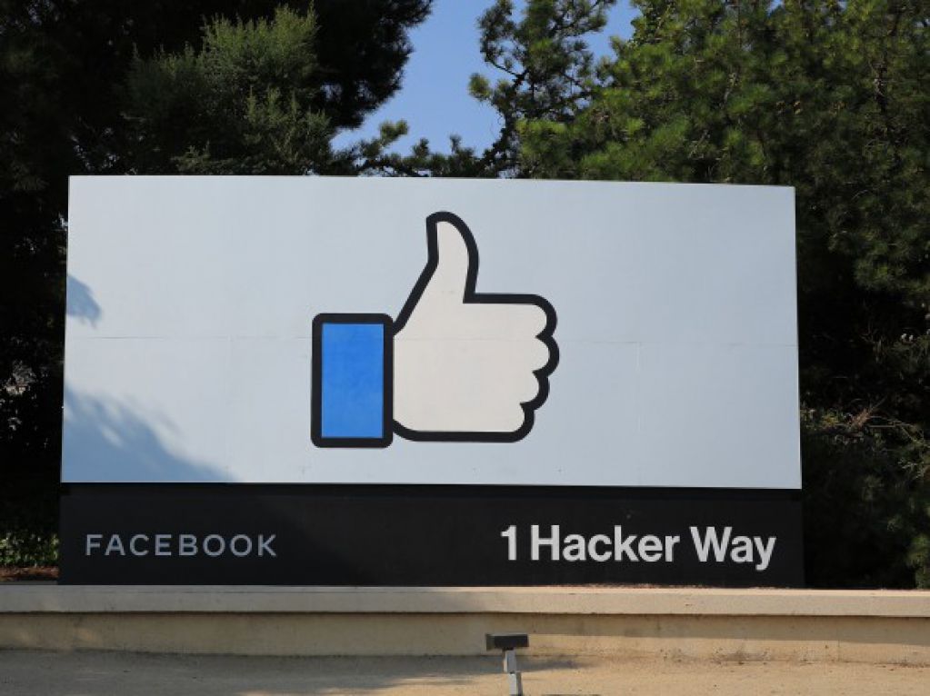 Facebook удалил сеть аккаунтов военной российской разведки, выдававших себя за журналистов