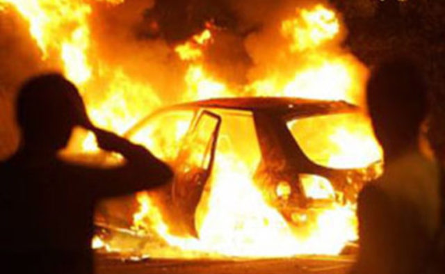 Жуткая авария и взрыв: в Харькове от удара загорелся автомобиль. ВИДЕО